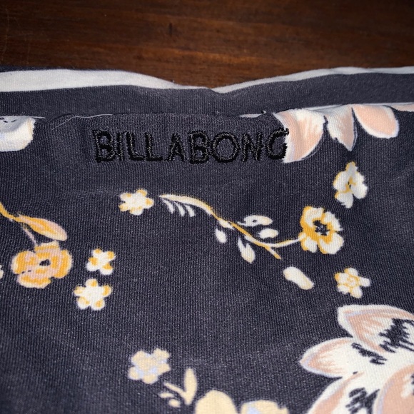 🌊BillaBong Reversible Bikini Bottom - Picture 3 of 7